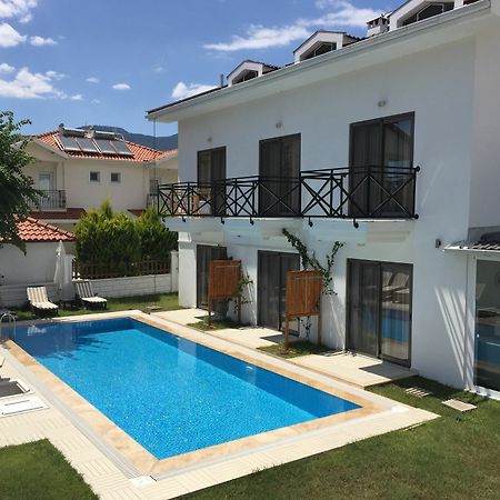 Casa Pallet Hotel (Adults Only) Далян Екстериор снимка