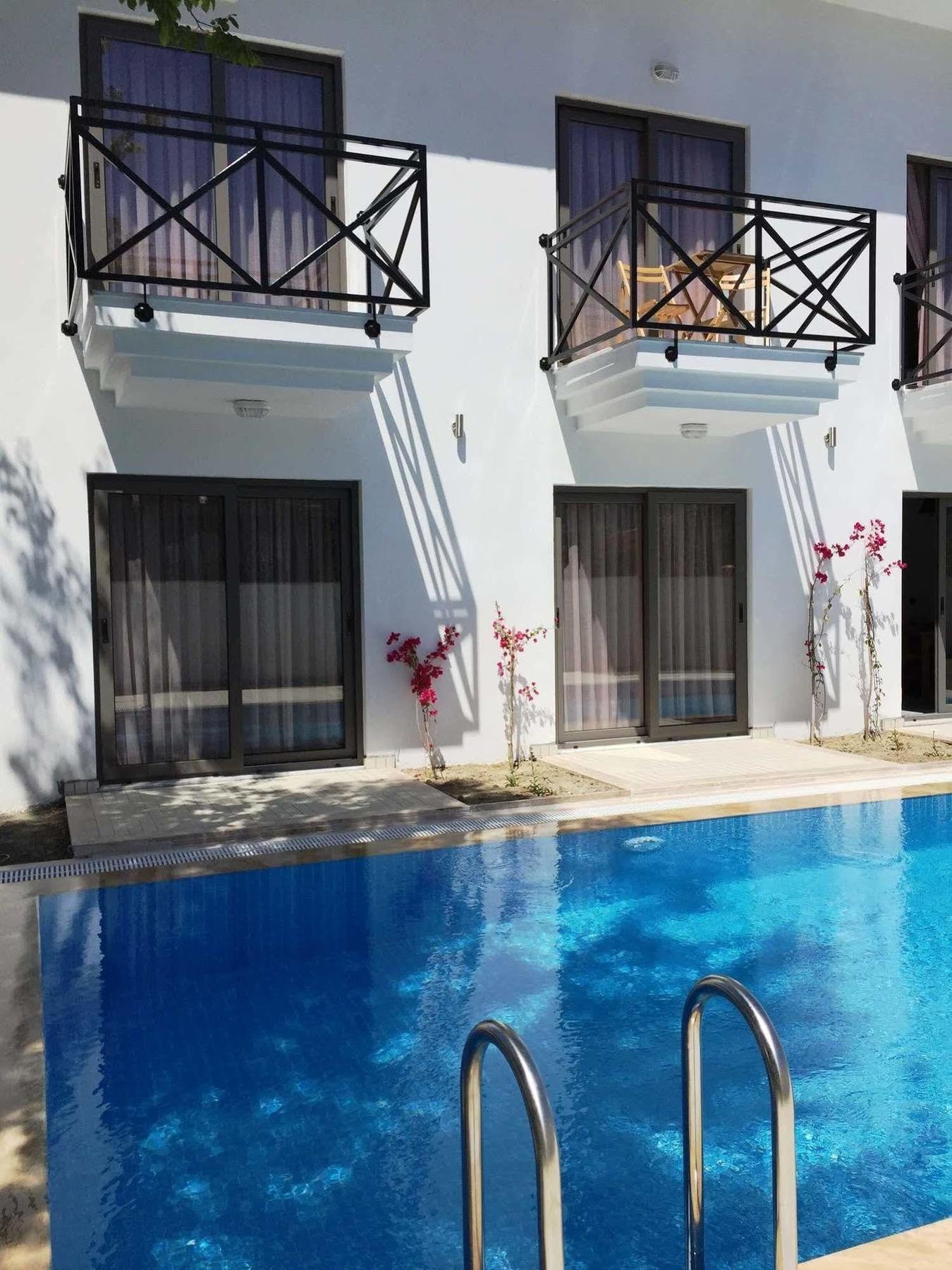 Casa Pallet Hotel (Adults Only) Далян Екстериор снимка