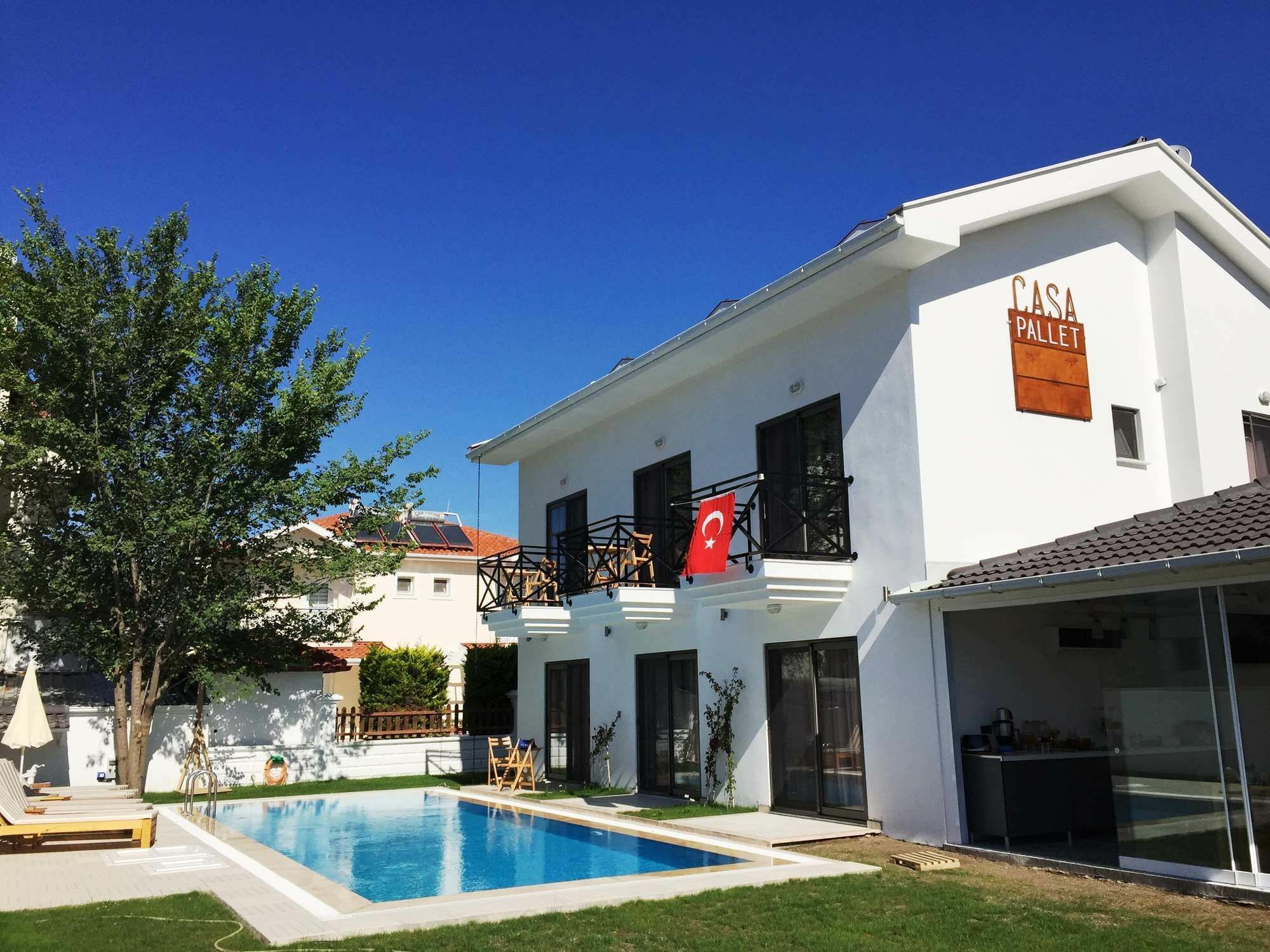 Casa Pallet Hotel (Adults Only) Далян Екстериор снимка