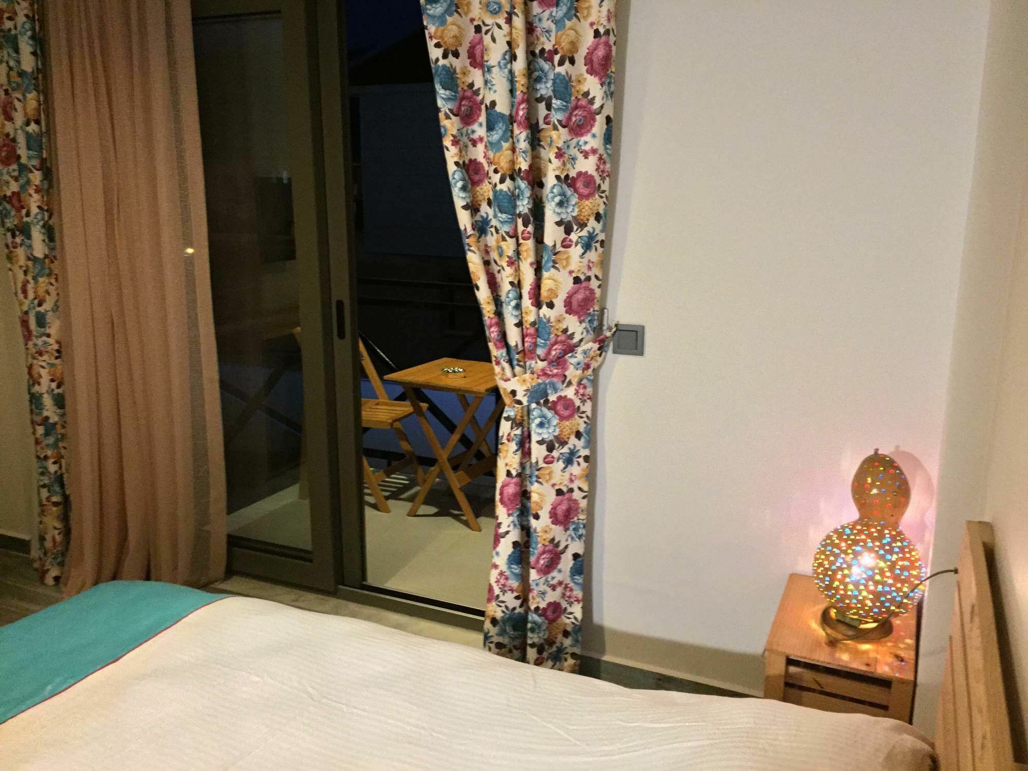 Casa Pallet Hotel (Adults Only) Далян Екстериор снимка