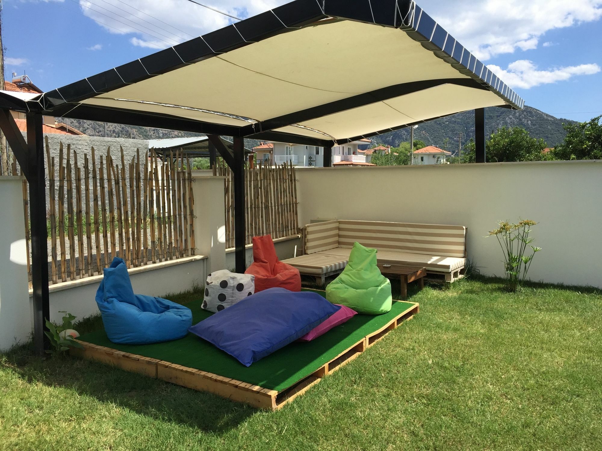 Casa Pallet Hotel (Adults Only) Далян Екстериор снимка